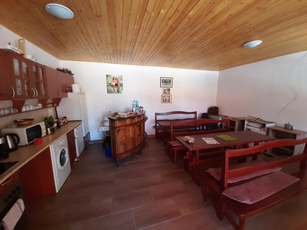 Matyas Vendeghaz Apartment ฟูแซกยาร์มัต ภายนอก รูปภาพ
